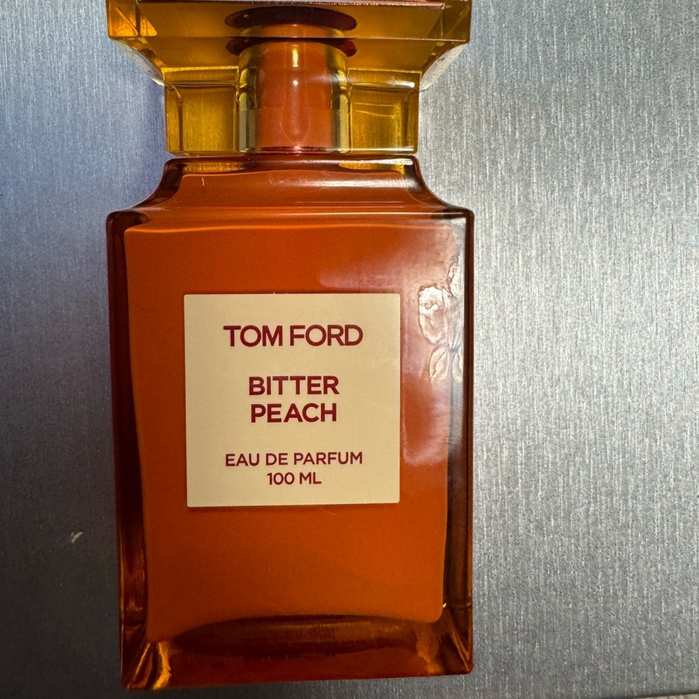 Tom ford bitter peach 100ml. Purchases perfume for Macy so it’s authentic.